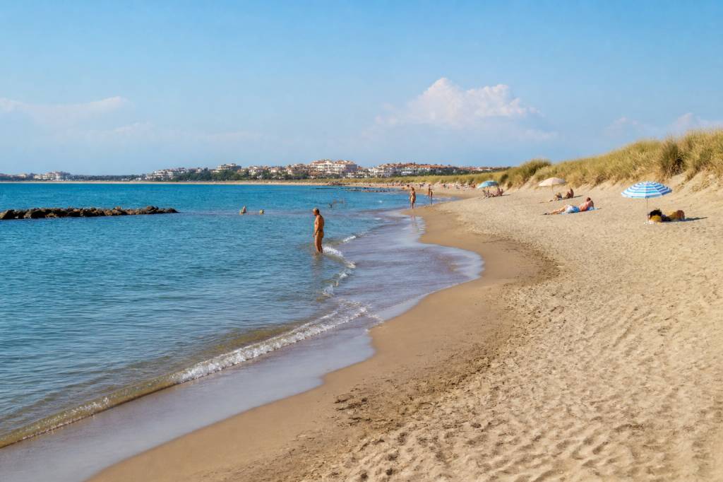Évasion parfaite à cap d&rsquo;agde et ses plages naturistes : que voir et que faire sur place