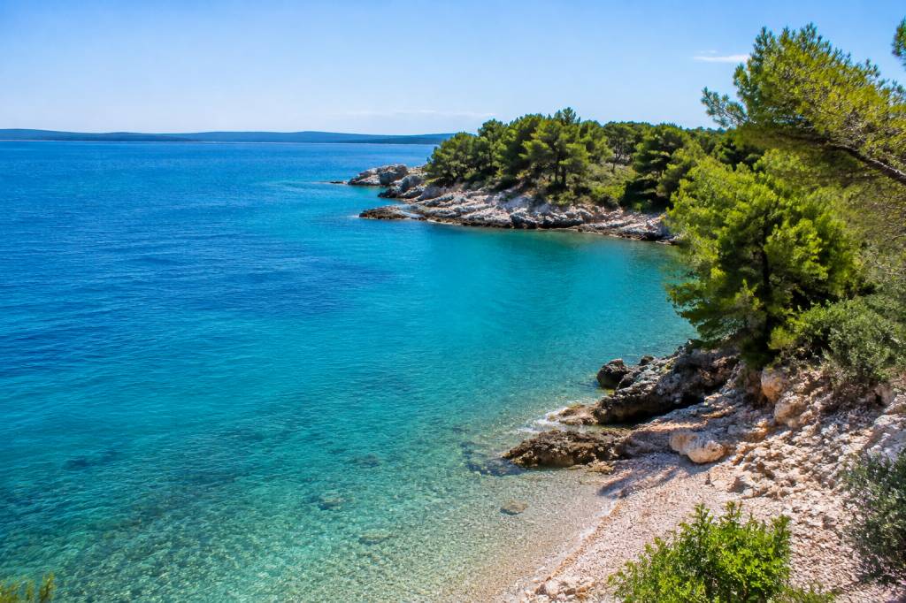 Badija island : guide pratique pour découvrir cette île croate en voyage naturiste
