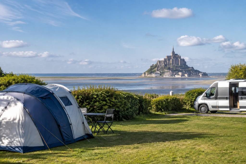 Camping du Mont-Saint-Michel : où séjourner pour découvrir la baie et ses paysages ?