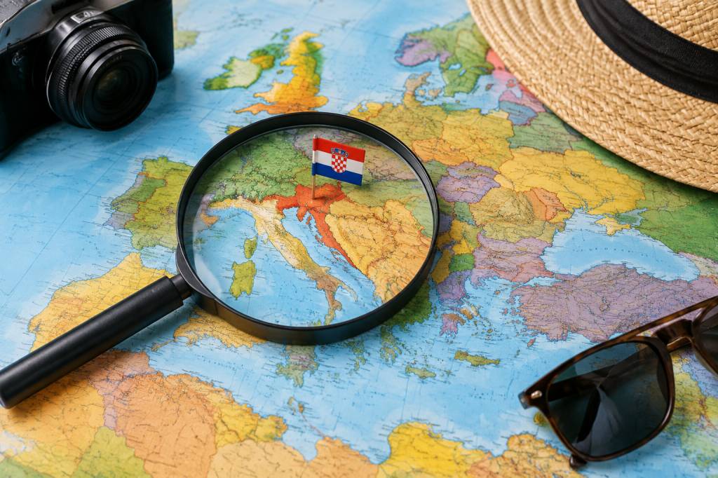 Où se trouve la Croatie sur la carte du monde ? Repères géographiques pour préparer son voyage naturiste